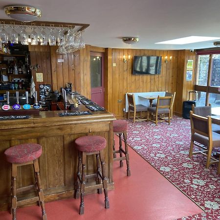 The Jolly Drayman Pub And Hotel Gravesend Buitenkant foto